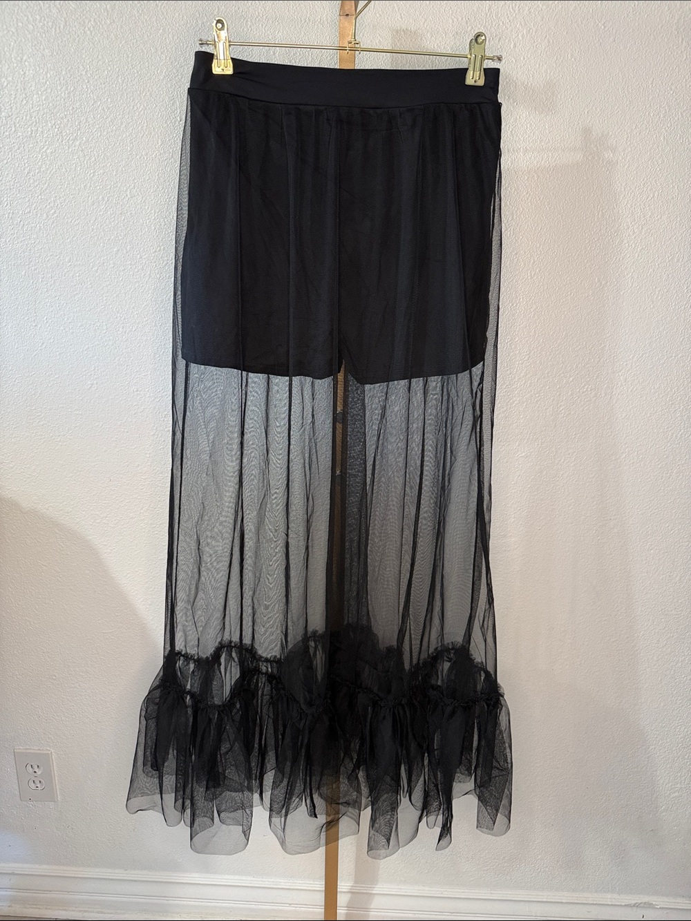 HALARA Black Sheer Maxi Tulle Skirt with Ruffle Hem-shorts underneath- large-NWT